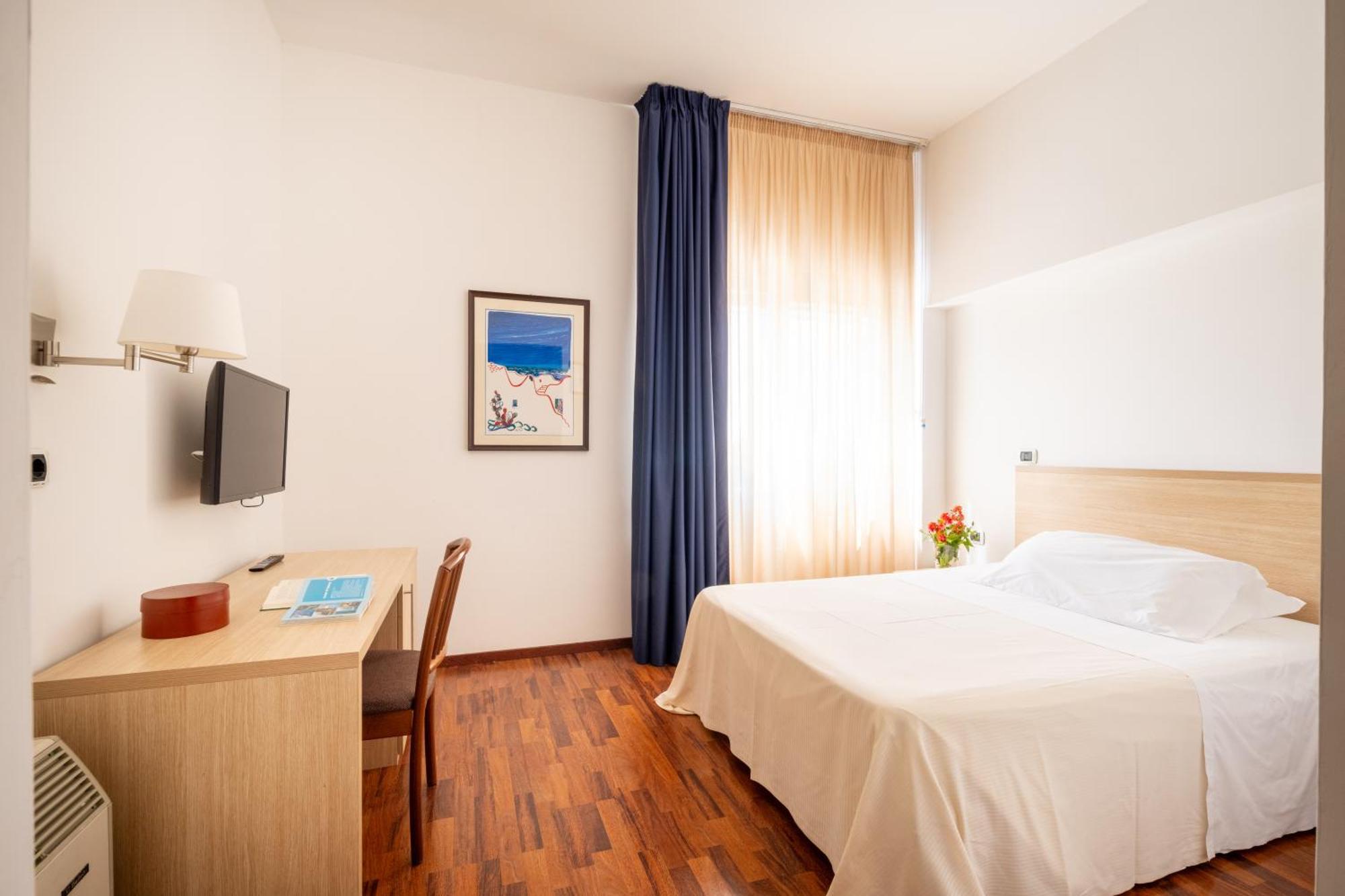 Hotel Majesty Bari Luaran gambar