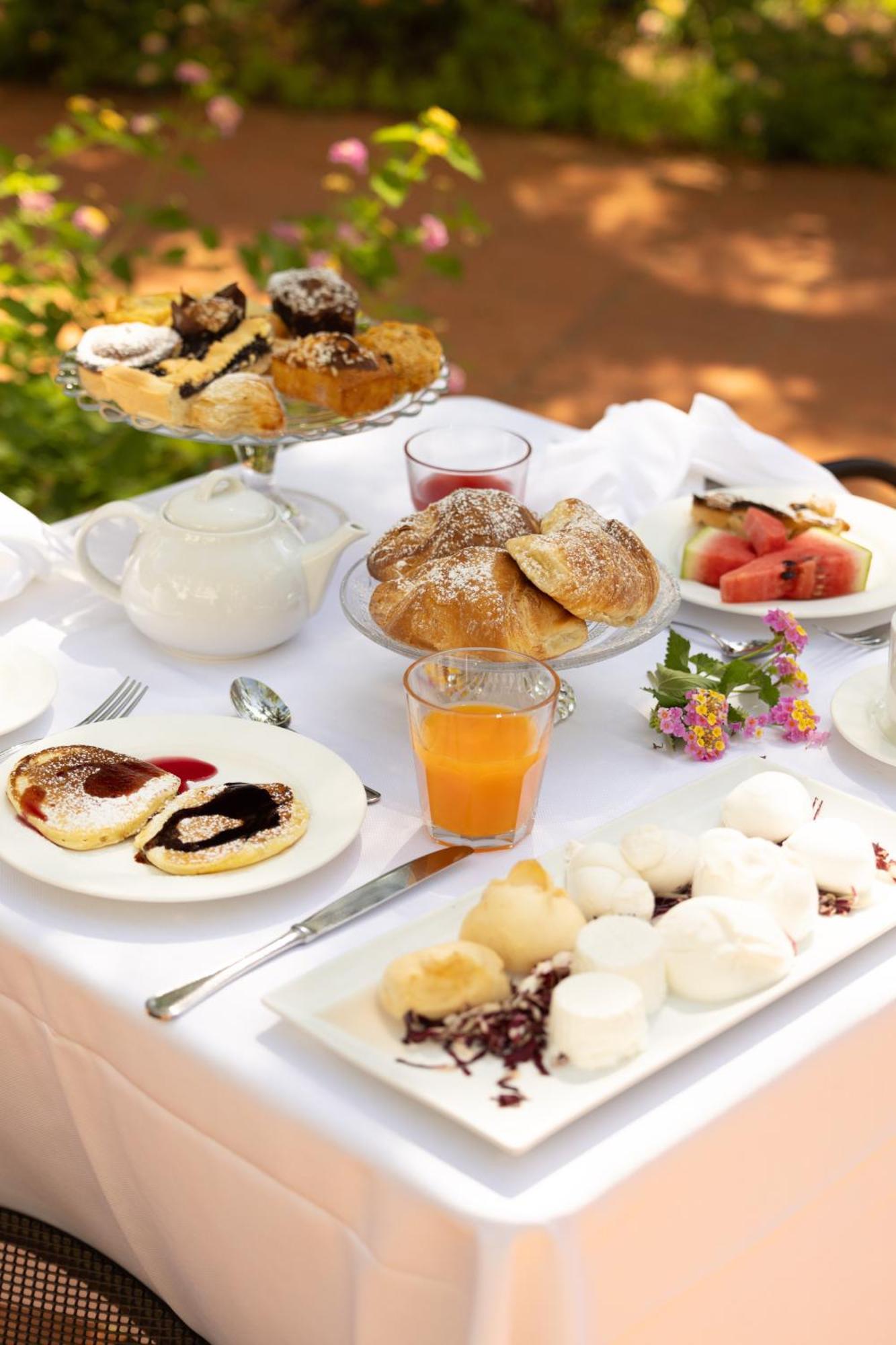 Hotel Majesty Bari Luaran gambar