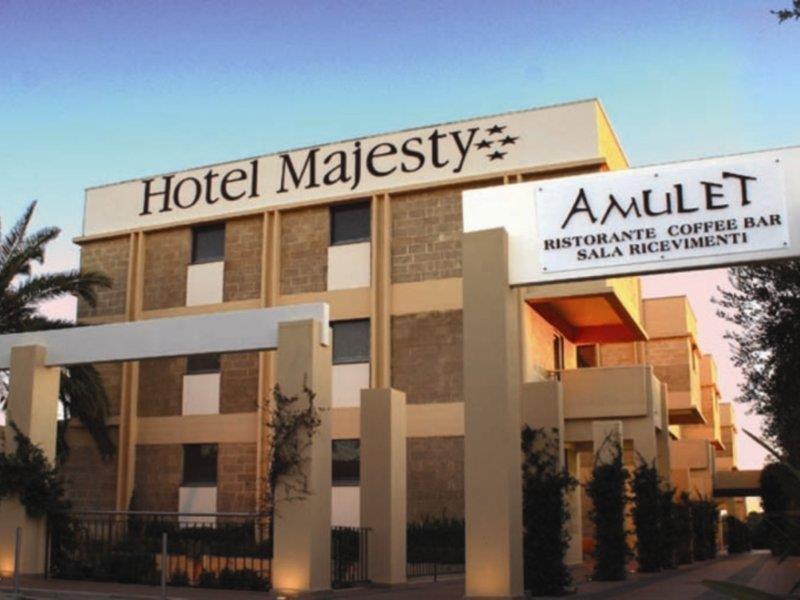Hotel Majesty Bari Luaran gambar
